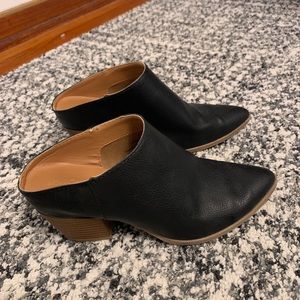 Universal Thread Bootie Mules